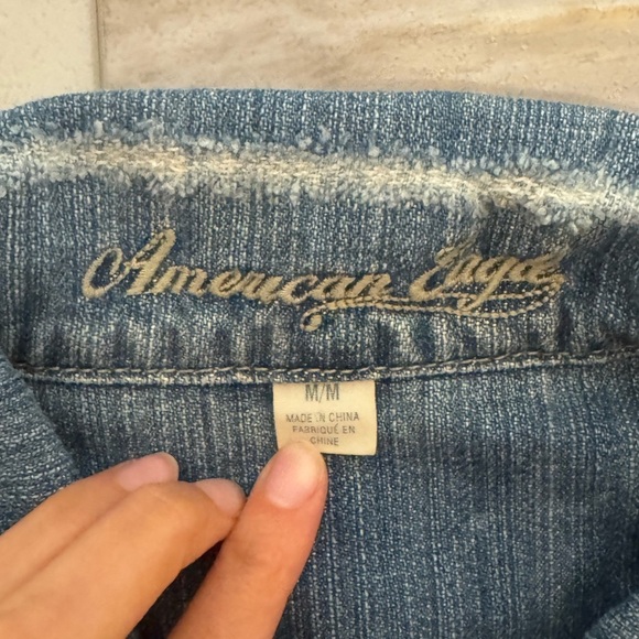 American Eagle Denim Jacket Size Medium – Distressed Classic Jean Jacket - Picture 6 of 7
